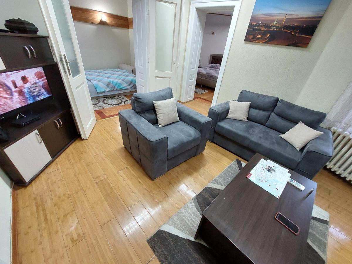 Bukoleon Apartment เบลเกรด ภายนอก รูปภาพ