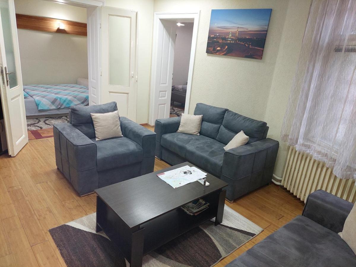 Bukoleon Apartment เบลเกรด ภายนอก รูปภาพ