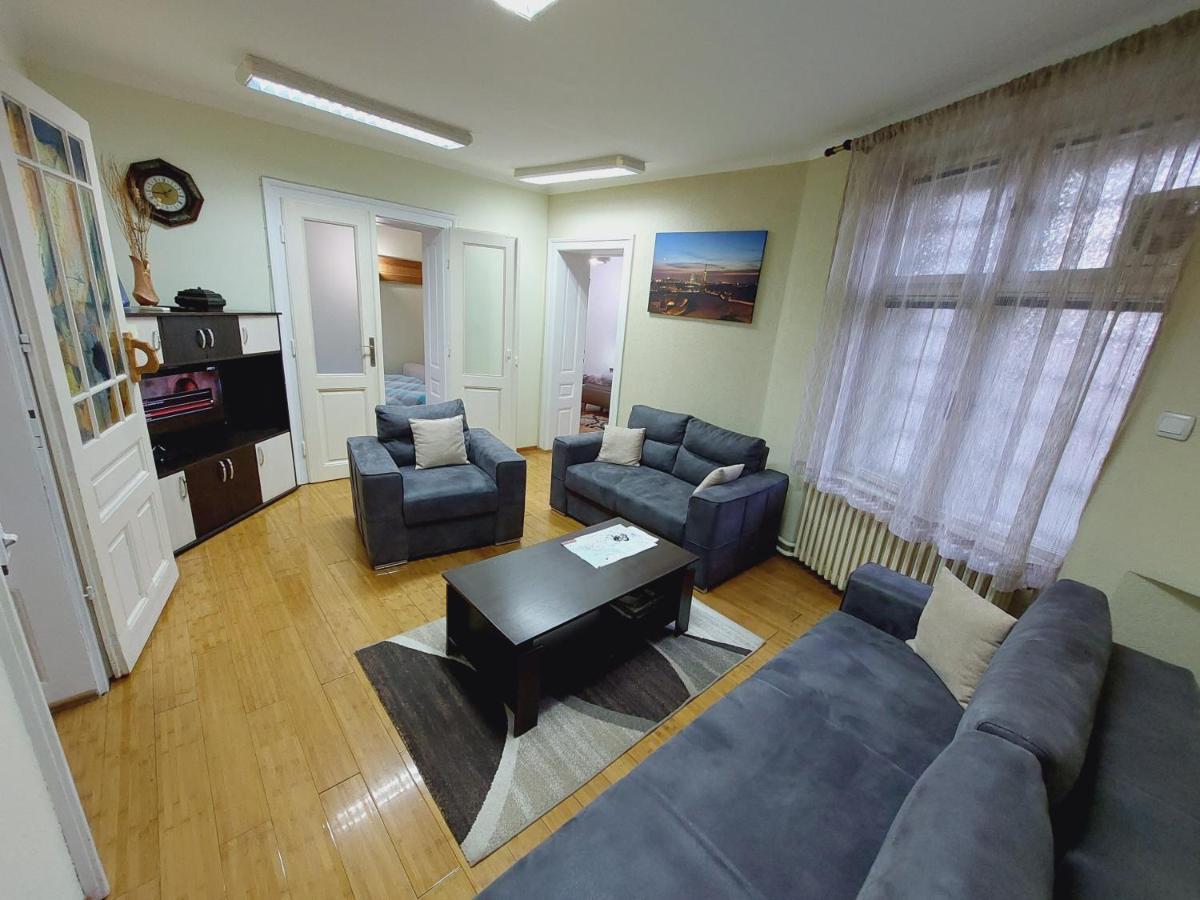 Bukoleon Apartment เบลเกรด ภายนอก รูปภาพ